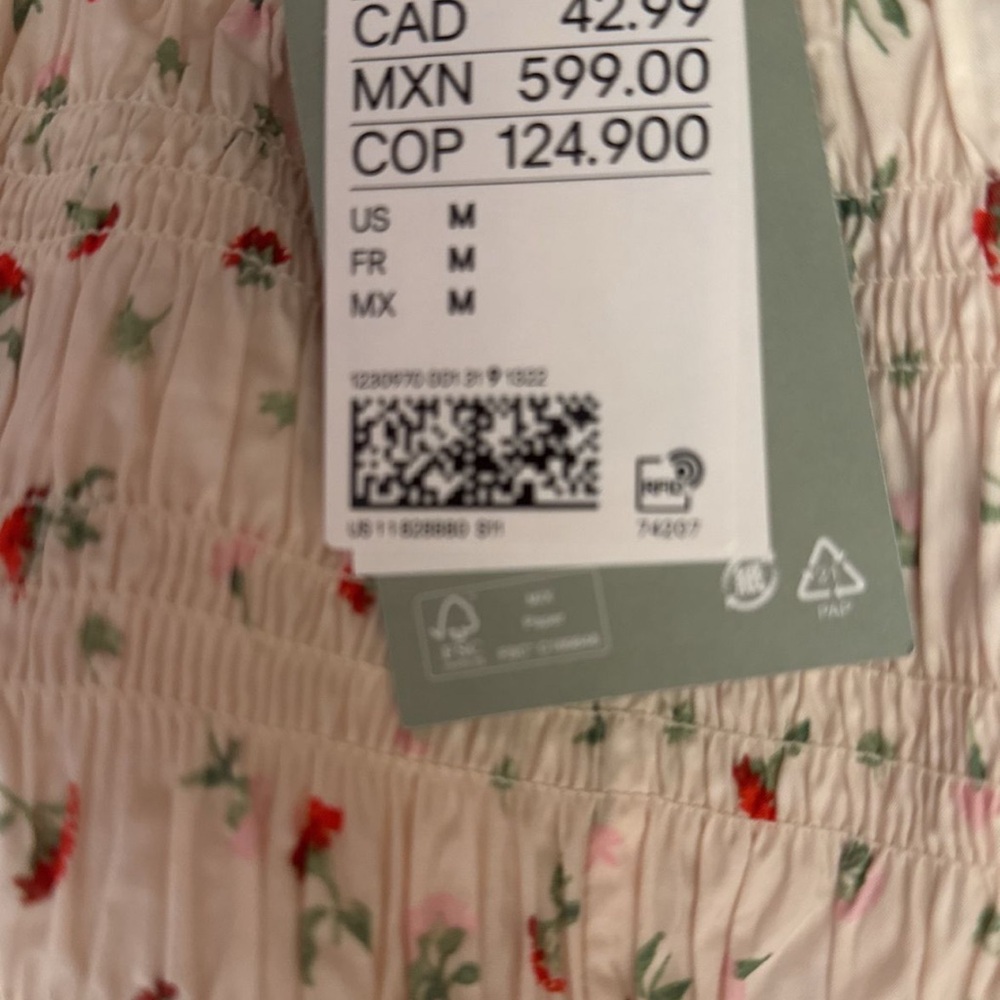 Floral Cream Dress - Picture 4 of 4